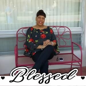 Meet your Posher, Phoebe